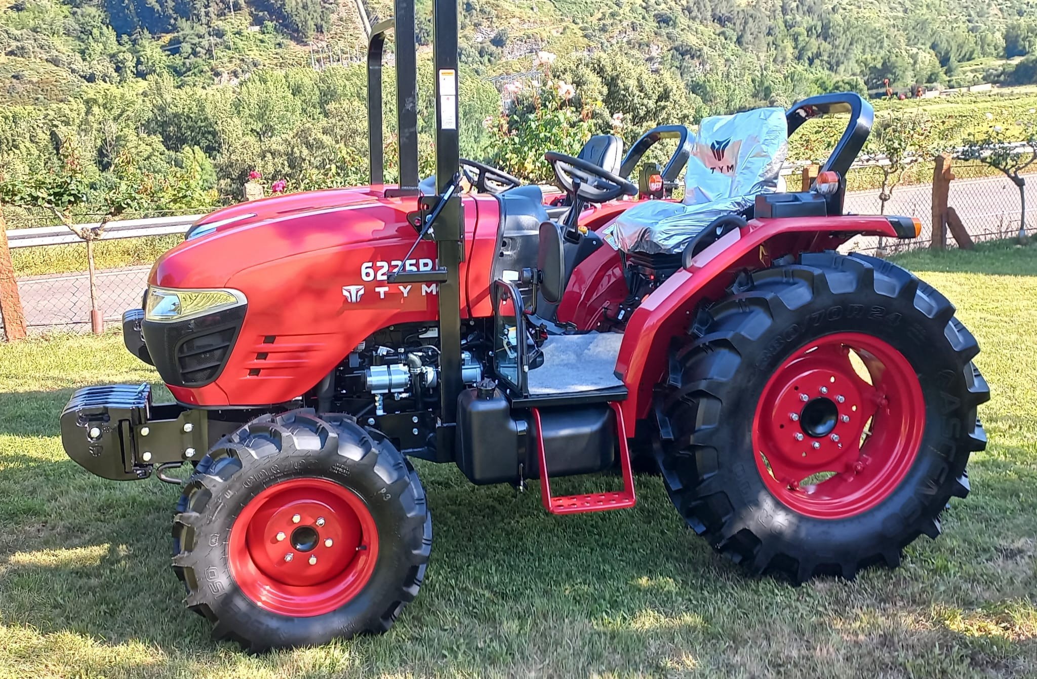 CETYM6225R  TRACTOR TYM 6225-R  60cv